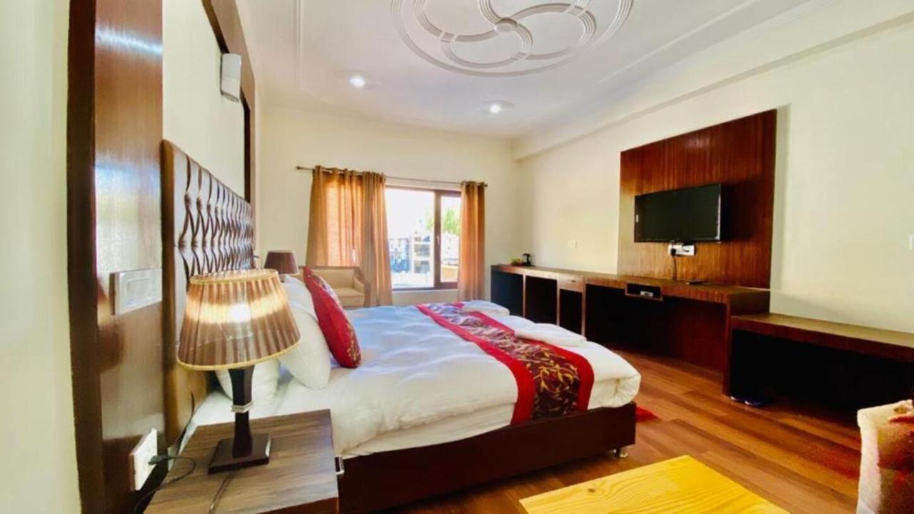 Hotel De Borgo 레 외부 사진